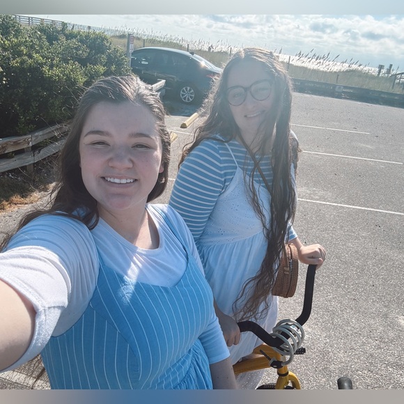 Hi! I’m Riah 🥰 - Picture 14 of 16